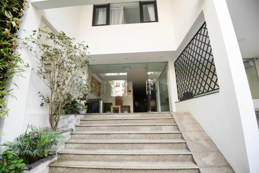 Sunny Home Apartment in Linh Lang Street - Hizvo