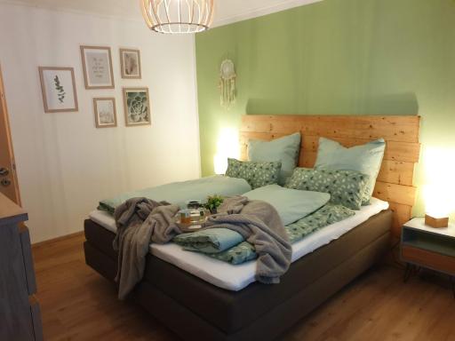 FeWo Frühling in der Villa Waldrand mit großem Garten - Housity