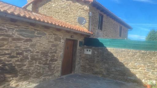 Casal de Pedra - Housity