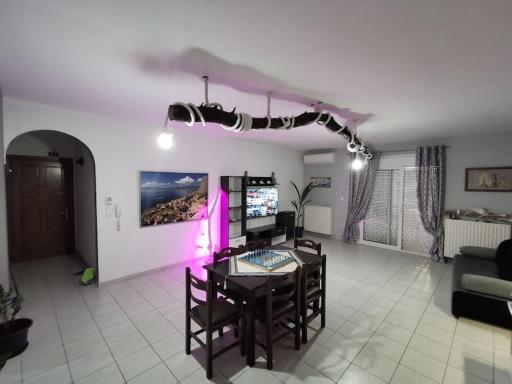 Elli's House - Housity