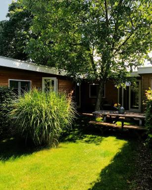 Bed and Breakfast: 'Bij ons Achter' - Housity