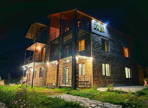 Hotel Axien Kazbegi - Housity