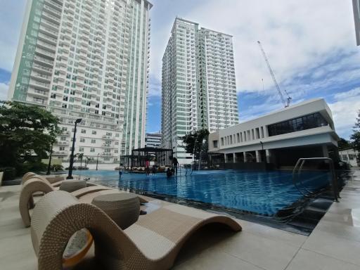Cozy Room in the Cebu Business District across Ayala Center Cebu - Housity
