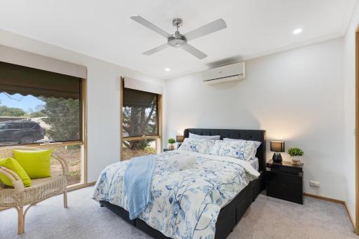 Woodgrove Penthouse - 36 min drive to MEL airport - Housity