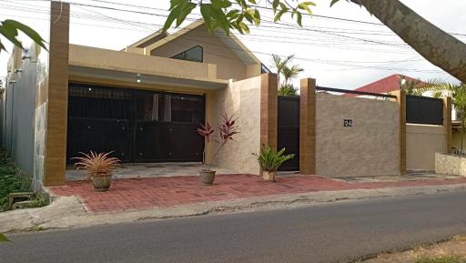 Rumah Sriwijaya V no 12A - Housity