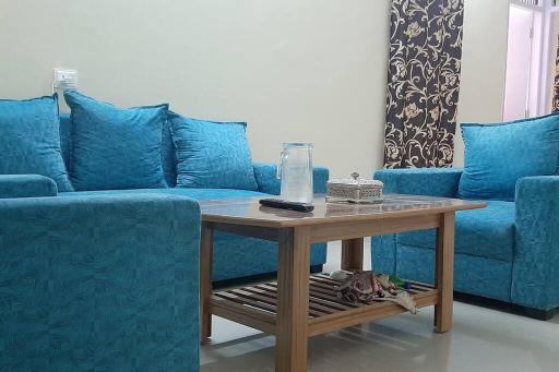 1bedroom ensuit flat with free covered car parking - Housity