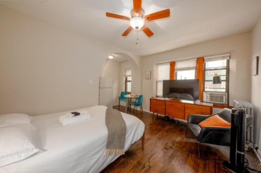 FRONTDESK Open Studio Apt near McCormick Place - Housity