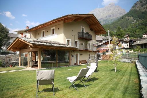 bnb Uja - Housity