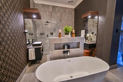 Summer PALACE Guesthouse - Housity