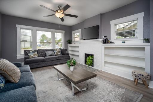 Spacious Home Near Downtown San Antonio - Housity