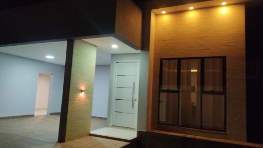 Casa Sorriso espaço completo com garagem - Housity
