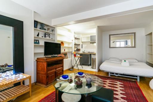 Nice and calm studio nearby Alesia at the heart of Paris - Welkeys - Housity