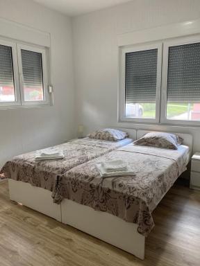 Soba Milojkovic - Housity