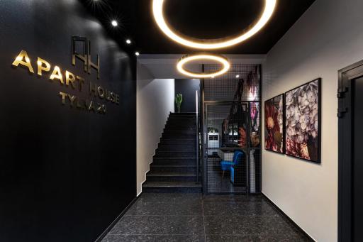 Apart House, Tylna 20 - Housity