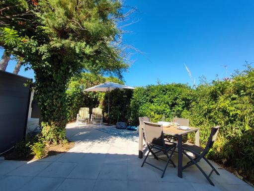 L'OUSTO - Studio avec magnifique Terrasse à 5 min de Cassis - Housity