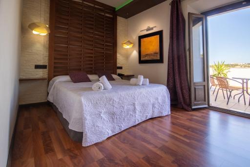 Hotel Villa De Setenil - Housity