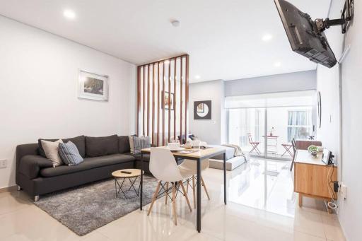 Chic loft! 150 BPS fiber optic internet - Housity