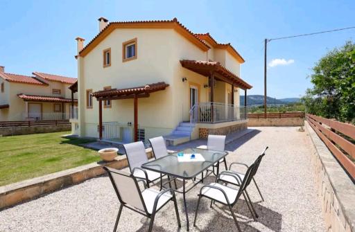 V.A.G.I.A. HOUSE - Housity