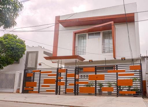 Aqua House 1 Casa 2 niveles privada y equipada - Housity