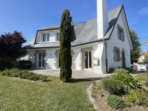 Maison plain pied 4 chambres, terrasse, jardin, parking, proche plage/commerces, Wi-Fi gratuite - FR-1-361-450 - Housity