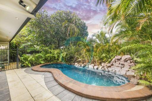 ZEN TREETOPS - Boutique 2-BR Apt w/ Private Pool - Housity