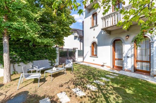 Pet-Friendly & Modern APT with Garden - Housity