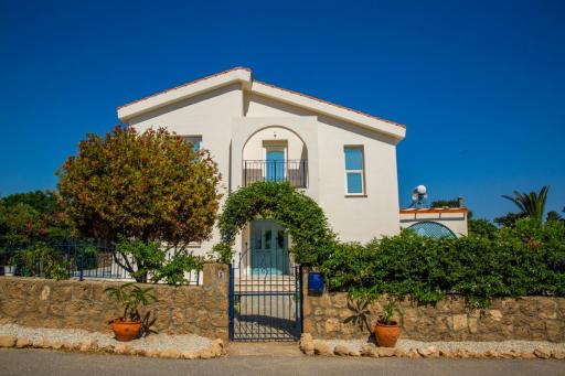 Villa Llamedos, North Cyprus, Karsiyaka - Housity