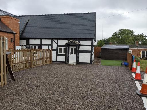 Characterful 2 bed cottage, quiet village setting - Housity