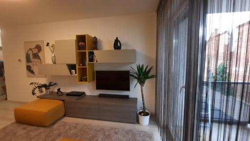 DISZTINGVÁLT Apartman, free garage - Housity