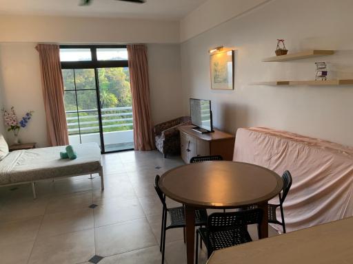 2 bedroom 2 bathroom Paul Serene Ramin F201 - Housity
