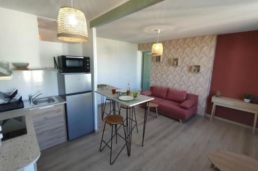 40m In The Center And Near The Beaches - Housity