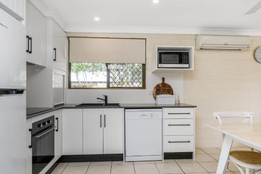 Iluka Villa 10 - Housity