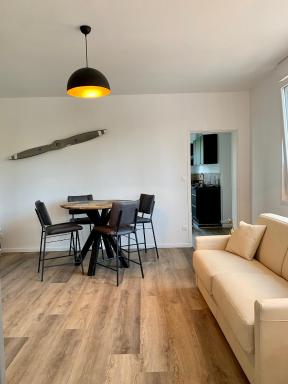 TOUCH AND GO - Housity