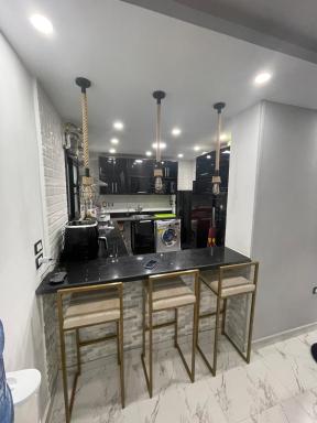 El Baron 1775 - Housity
