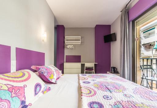 Hostal Tropical - Housity
