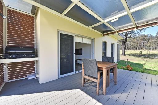 Ironbark Hill Villa 1 Tyrian - Housity