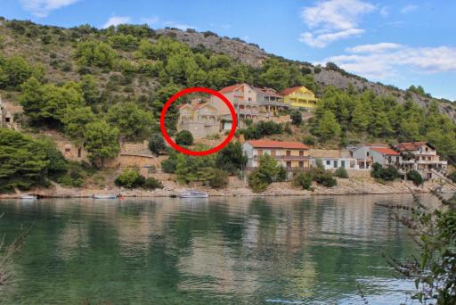 Apartments by the sea Cove Prapratna - Prapatna (Hvar) - 15804 - Housity