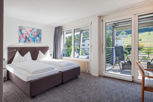 GUESTHOUSE ZURZACH - Self Check-in - Housity