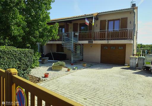 LA BOUVIERE - Housity