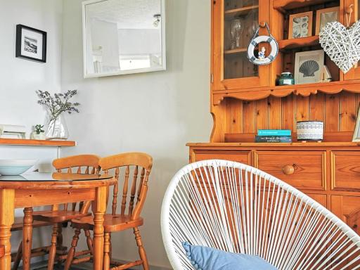 Monicas Amazing Sea view and Pool-view Apt - Housity