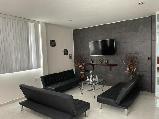 Sensity Home Preciosa y espaciosa casa todos los servicios 5 min del CIS - Housity