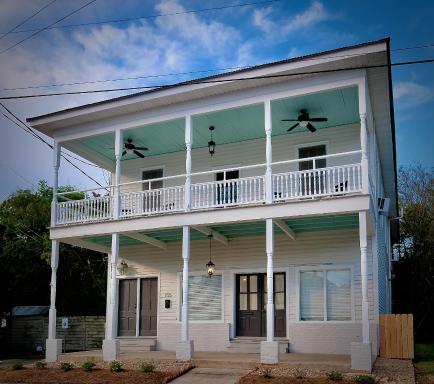 The Old Opera House, Downtown Breaux Bridge - Housity