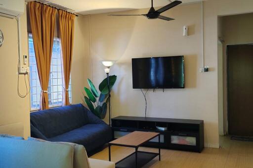 Quiet,Exclusive,Spacious & Classy Semi D house - Housity