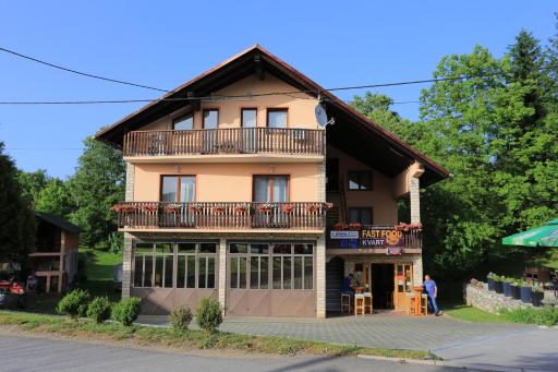 Apartments and rooms with parking space Donje Taboriste, Plitvice - 17486 - Housity