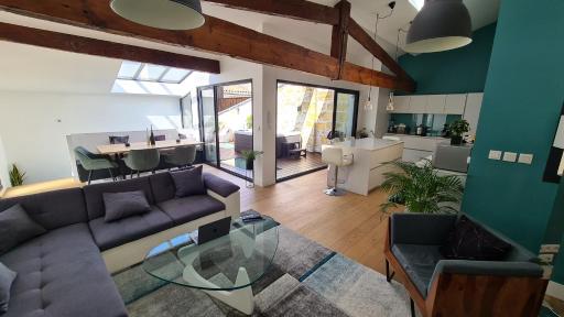 Villa Rousseau - Jacuzzi & Cinema dans Bordeaux - Housity