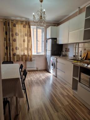 Diplomat Apartments - Housity