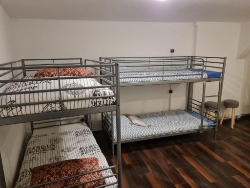 bila labot hostel prague - Housity