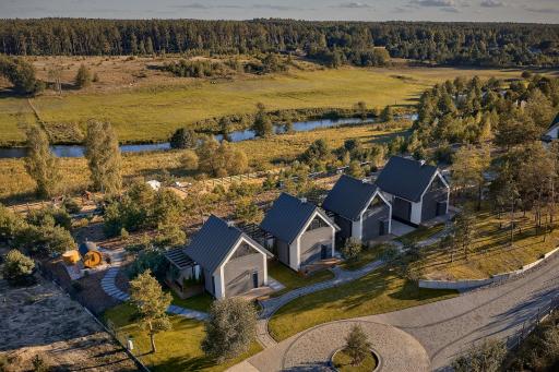 Osada Stara Rzeka - Housity