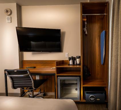 La Quinta by Wyndham Time Square South - Housity
