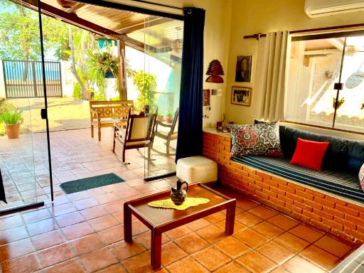 Ubatuba casa frente mar - Housity